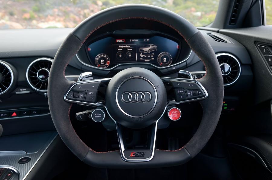 Панель приборов Audi TT RS Coupe (8S) 2017 года  (ZA) (фото 8 из 16)